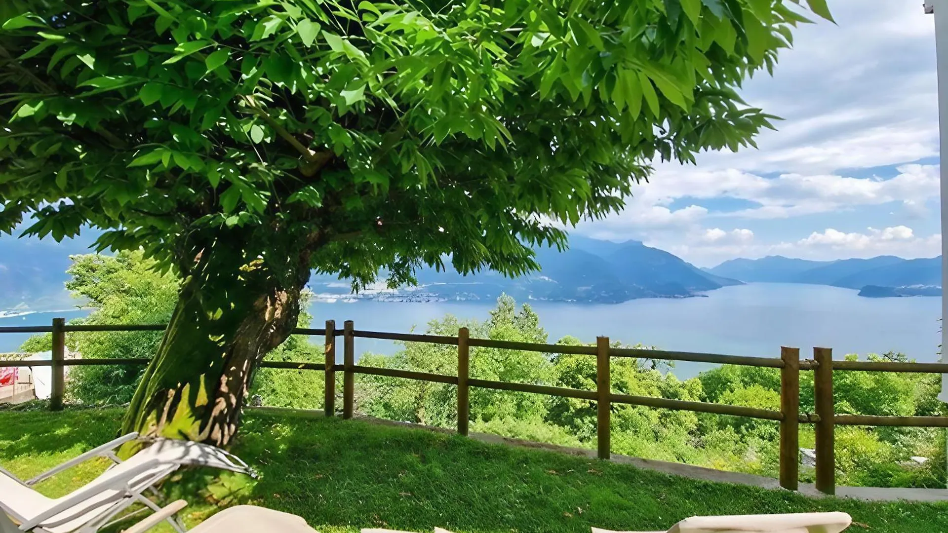 Casa San Martino Lago Di Como San Siro  Itália